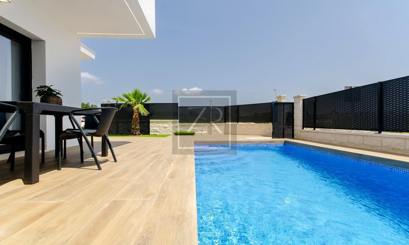 Nueva construcción  - Villa - Orihuela - Vistabella Golf