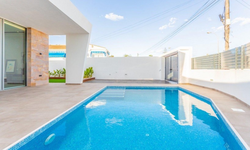 Nueva construcción  - Villa - Torrevieja - Costa Blanca South