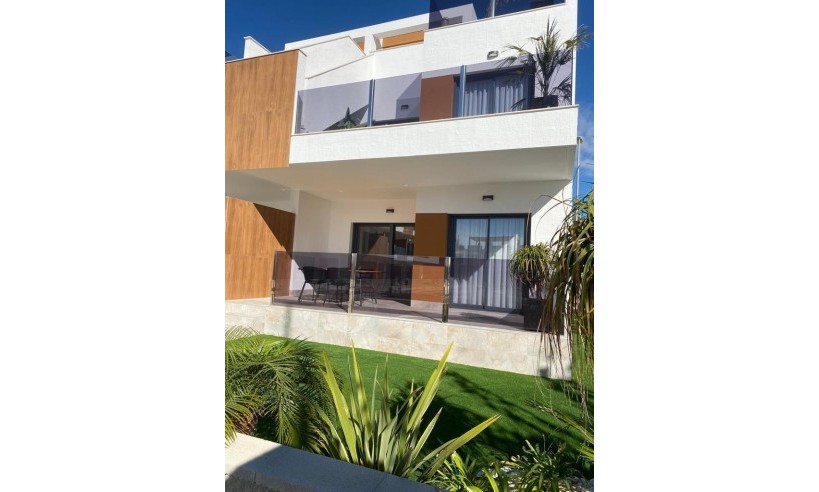 Nueva construcción  - Bungaló - Pilar de la Horadada - Costa Blanca South