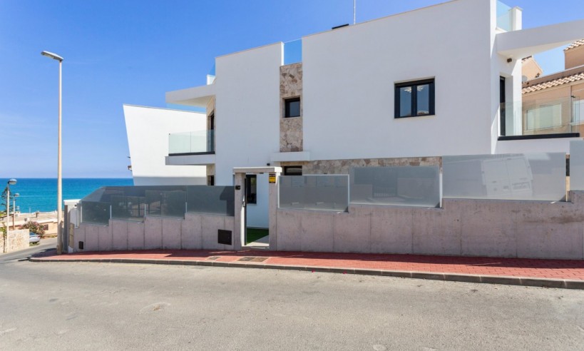 Nueva construcción  - Villa - Torrevieja - Costa Blanca South