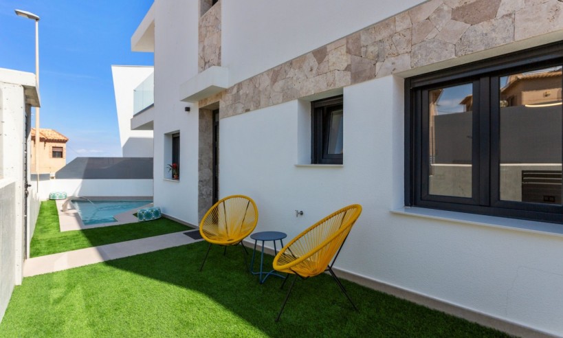 Nueva construcción  - Villa - Torrevieja - Costa Blanca South