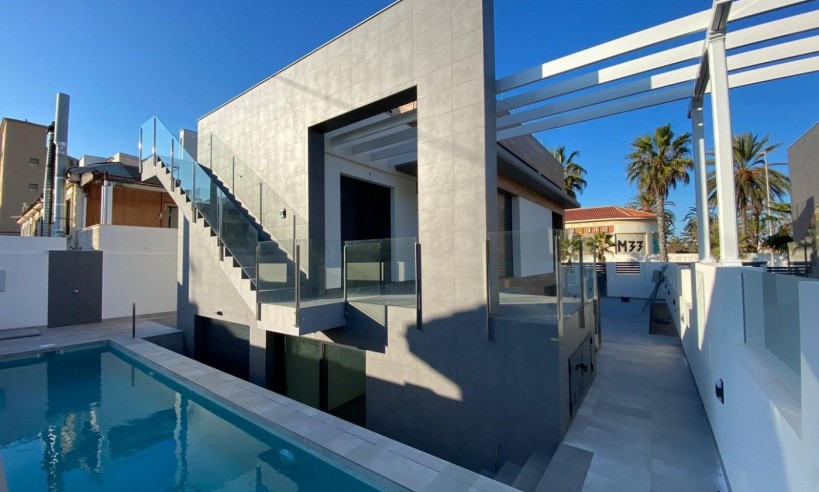 Nueva construcción  - Villa - Torrevieja - Costa Blanca South