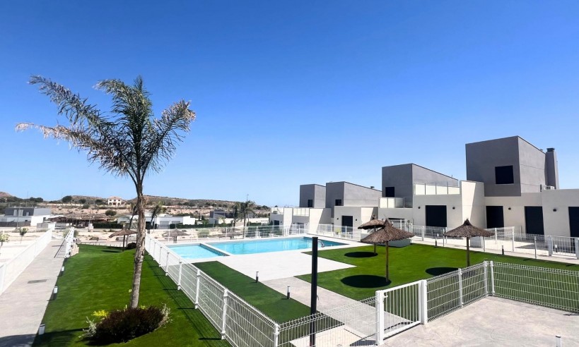 Villa - Nueva construcción  - BAOS Y MENDIGO - Altaona Golf And Country Village