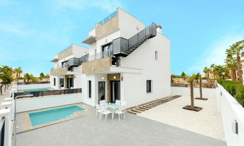 Villa - Nybyggnation - Torrevieja - Torretas