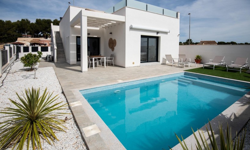 Villa - New Build - Pilar de la Horadada - Pinar de Campoverde