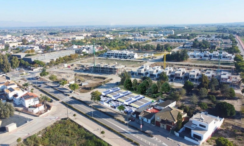 Nybyggnation - Town House - Dolores - Sector 3